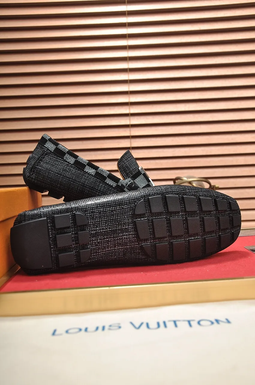 Men's men's shoes 💰420💶 [LV Doudou shoes] (water-dyed cowhide lining) new model is on the market, available on the official website. The new Doudou shoes are processed into single-color materials, and the uppers are made of imported horsehide leather. The body of the shoe is fully hemmed with mark thread, and is lined with imported original cowhide leather. The elegant shoe shape is super suitable for all-matching, and the size is 38-44.